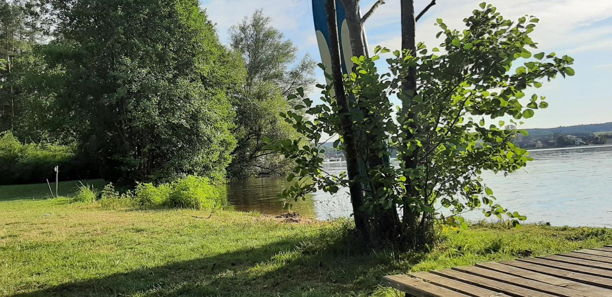 Bungalow Direkt Am See, Mit Eigenem Boot Roding Exterior photo